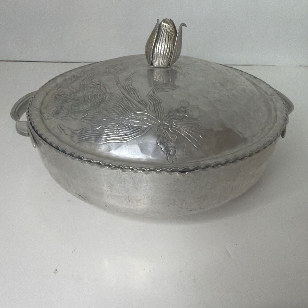 Vtg 1940s Rodney Kent Hammered Aluminum Covered Tulip Casserole Dish #461 Floral